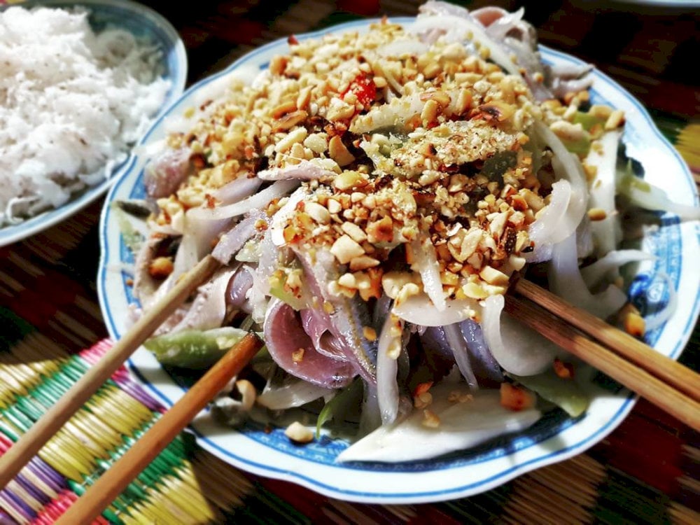 Ba Keo Beach offers plenty of mouthwatering options to satisfy your appetite